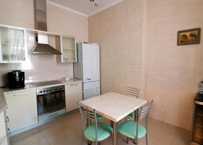 Vip Dipservice Hall Pensión *